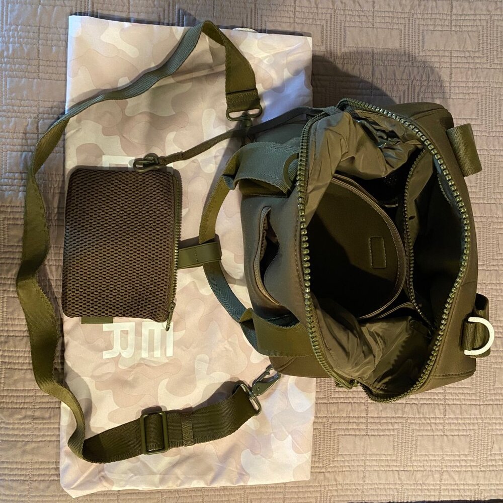 Dagne Dover, Landon Carryall, Dark Moss, Like new, size small with dust bag - Picture 9 of 10